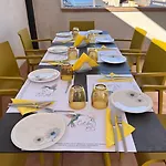 Colibri فندق مبيت وإفطار 3*