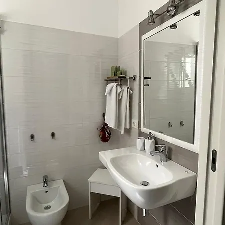 Colibri Bed and Breakfast 4*